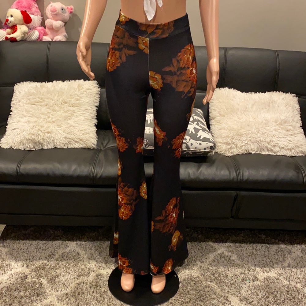 PrettyLittleThing Black Floral Flare Pants High Rise Bell Bottom XS NWT